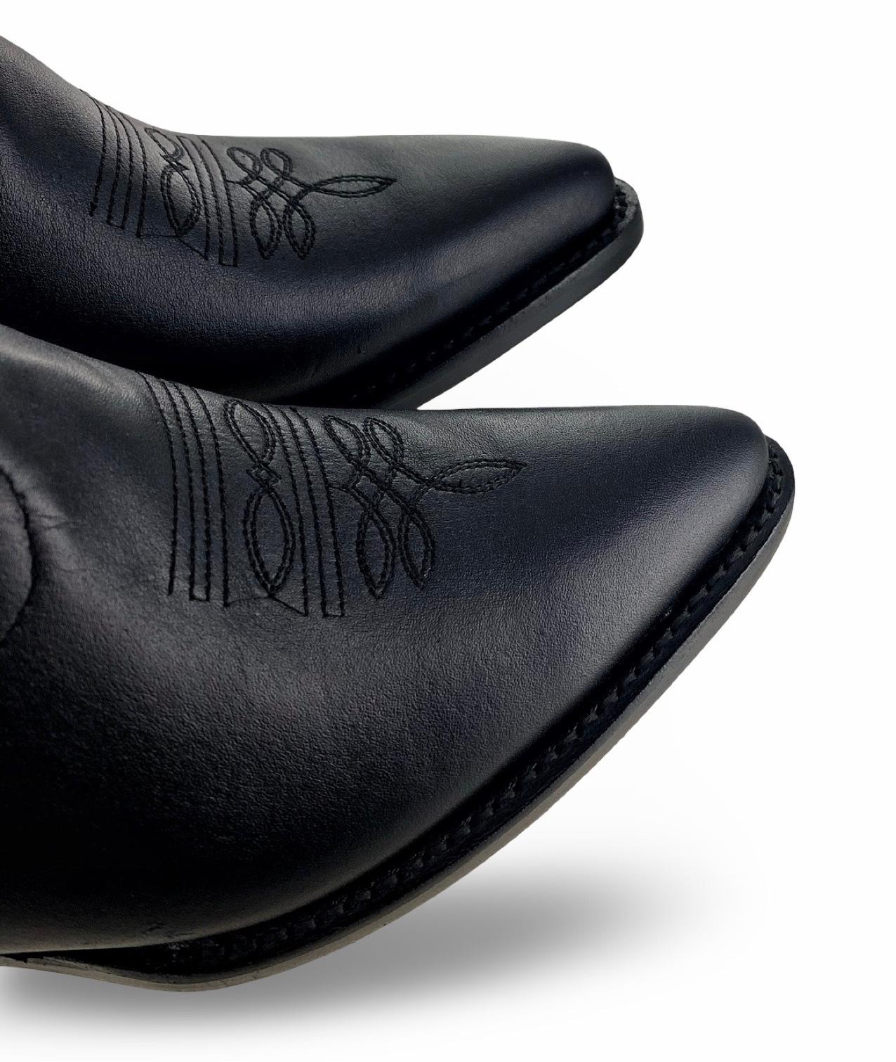 Don Pedro Women's 223v1TEA Black Round Toe 14964