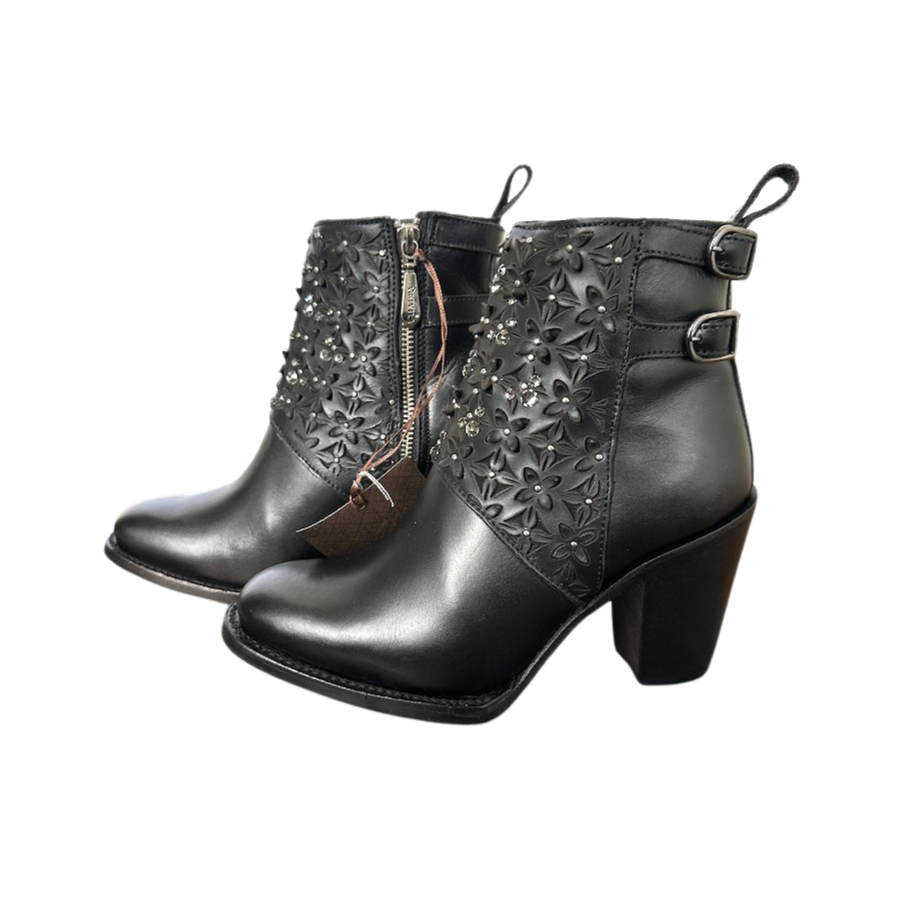 Cuadra Wmns Black Laser & Crystals Round Toe Boots 3W02RS