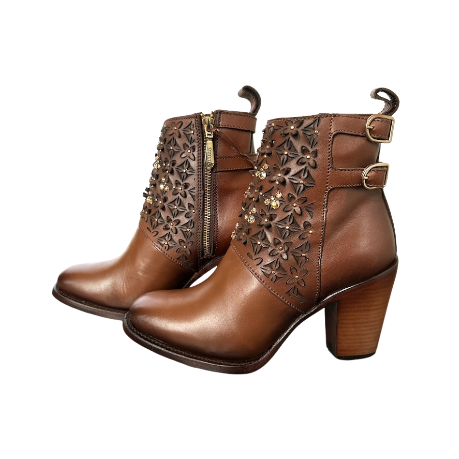 Cuadra Wmns Brown Laser & Crystals Round Toe Boots 3W02RS