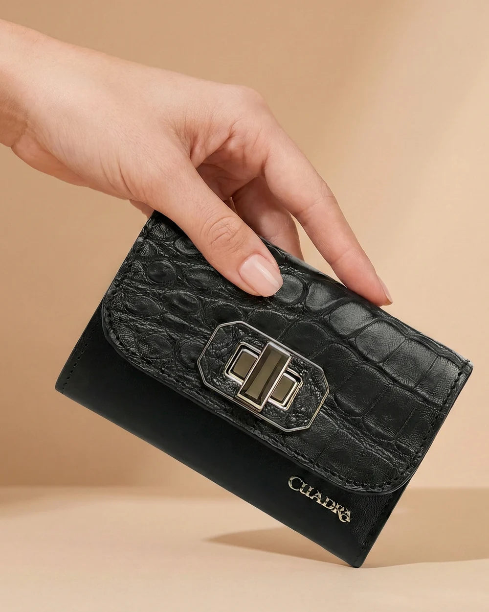 CUADRA WOMENS WALLET BLACK ALLIGATOR