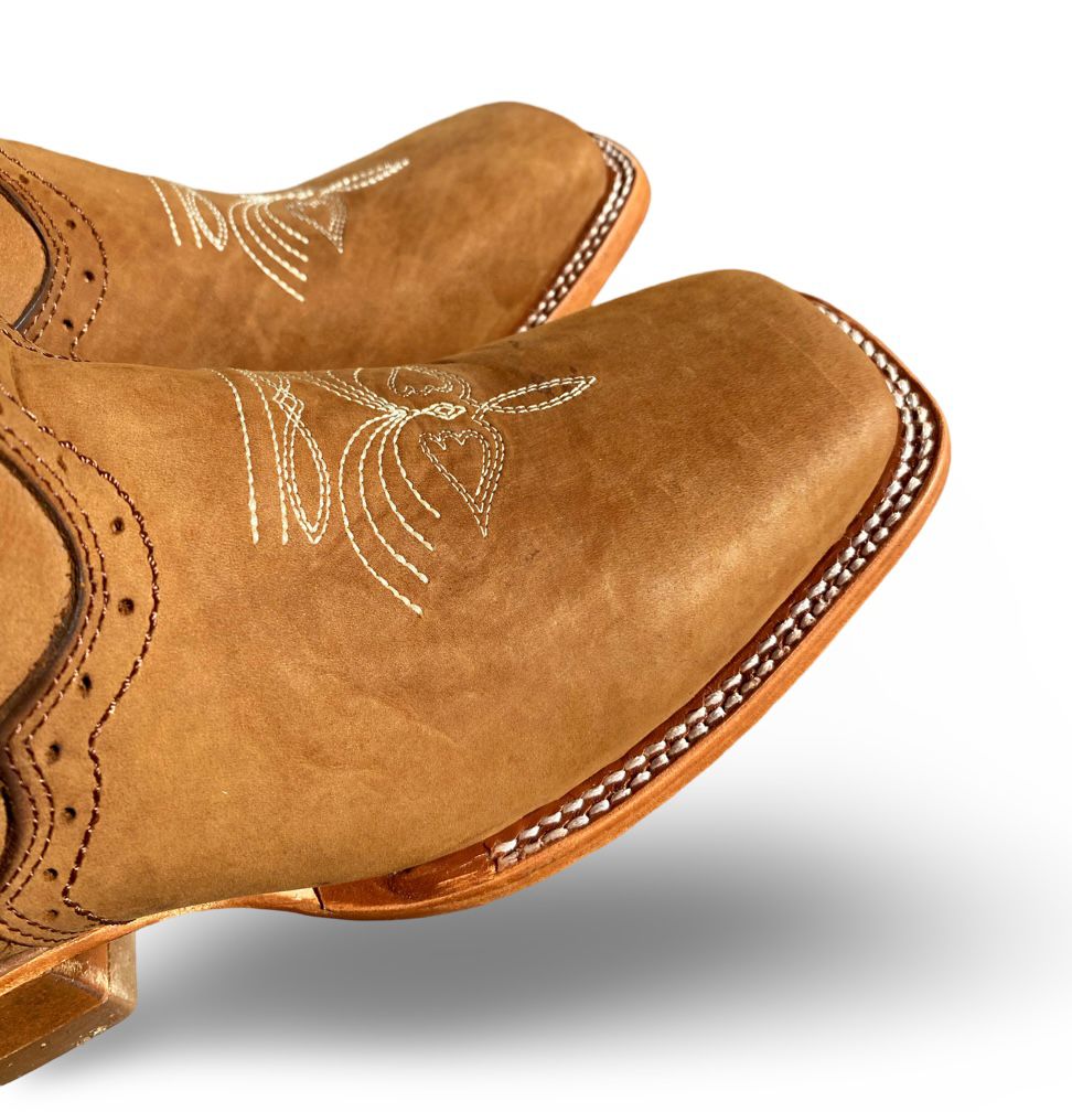 Nokota Horse Womens Berenisse 15 15BRE31