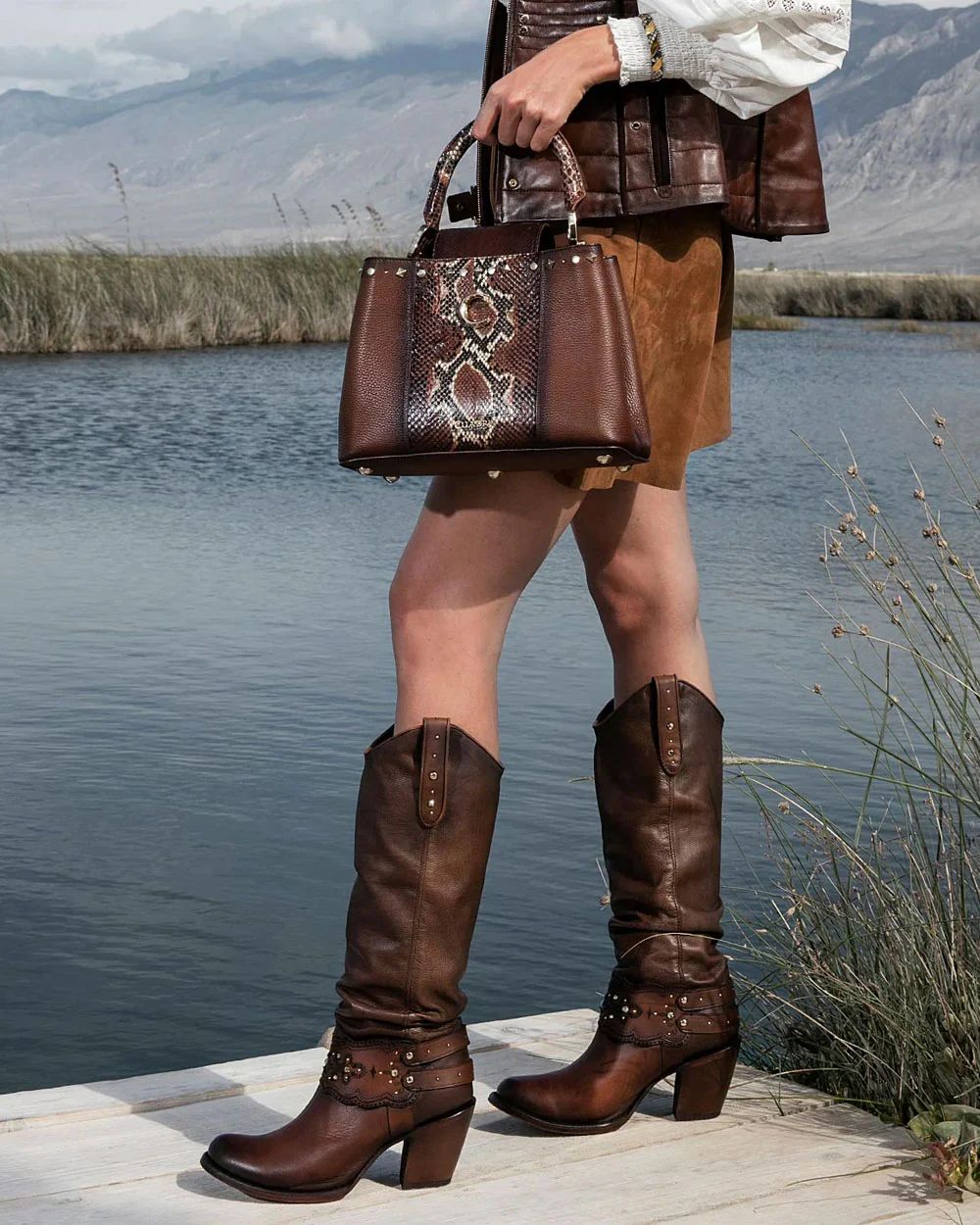 Cuadra Women's Brown Crystal-Embellished Knee-High Boot 1Z41RS